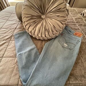 Levi's Women's Jeans in Soft Blue